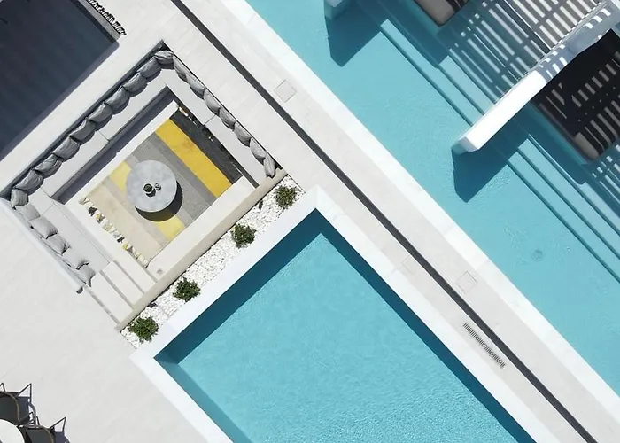 Quartano Suites By Heliessa, Adults Only